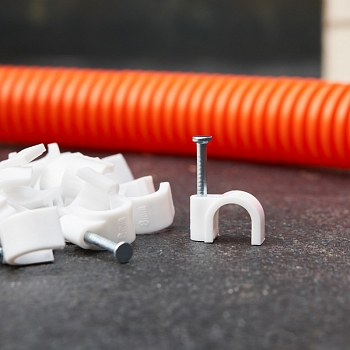 Крепеж кабеля круглый 8мм, белый (50 шт/уп) REXANT