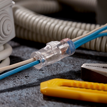 Экспресс-клемма СМК 2273-2x2R проходная разъемная 2 полюса 2х2-проводная 0,5-2,5мм² (50 шт/уп) REXANT